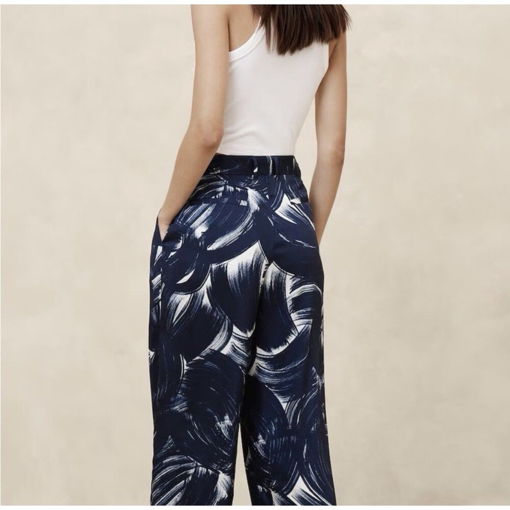 Banana Republic Brush Stroke Print Blue Relaxed Trouser Wide Leg Pants Sz 8 NWT - Picture 3 of 13